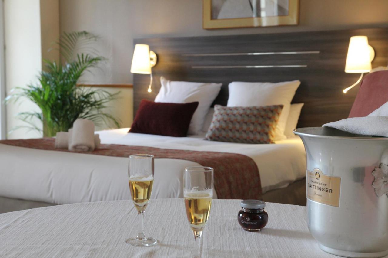 Hotel Cerise - Les Sources Luxeuil-Les-Bains Zewnętrze zdjęcie
