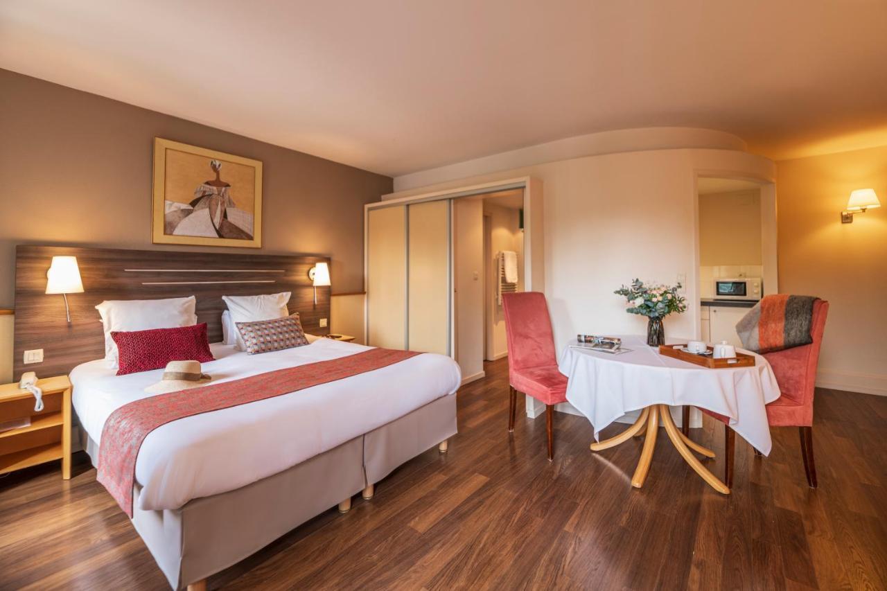 Hotel Cerise - Les Sources Luxeuil-Les-Bains Zewnętrze zdjęcie