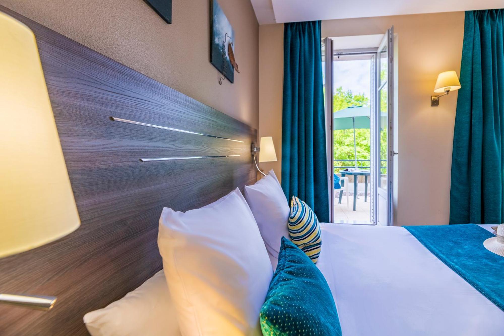 Hotel Cerise - Les Sources Luxeuil-Les-Bains Zewnętrze zdjęcie
