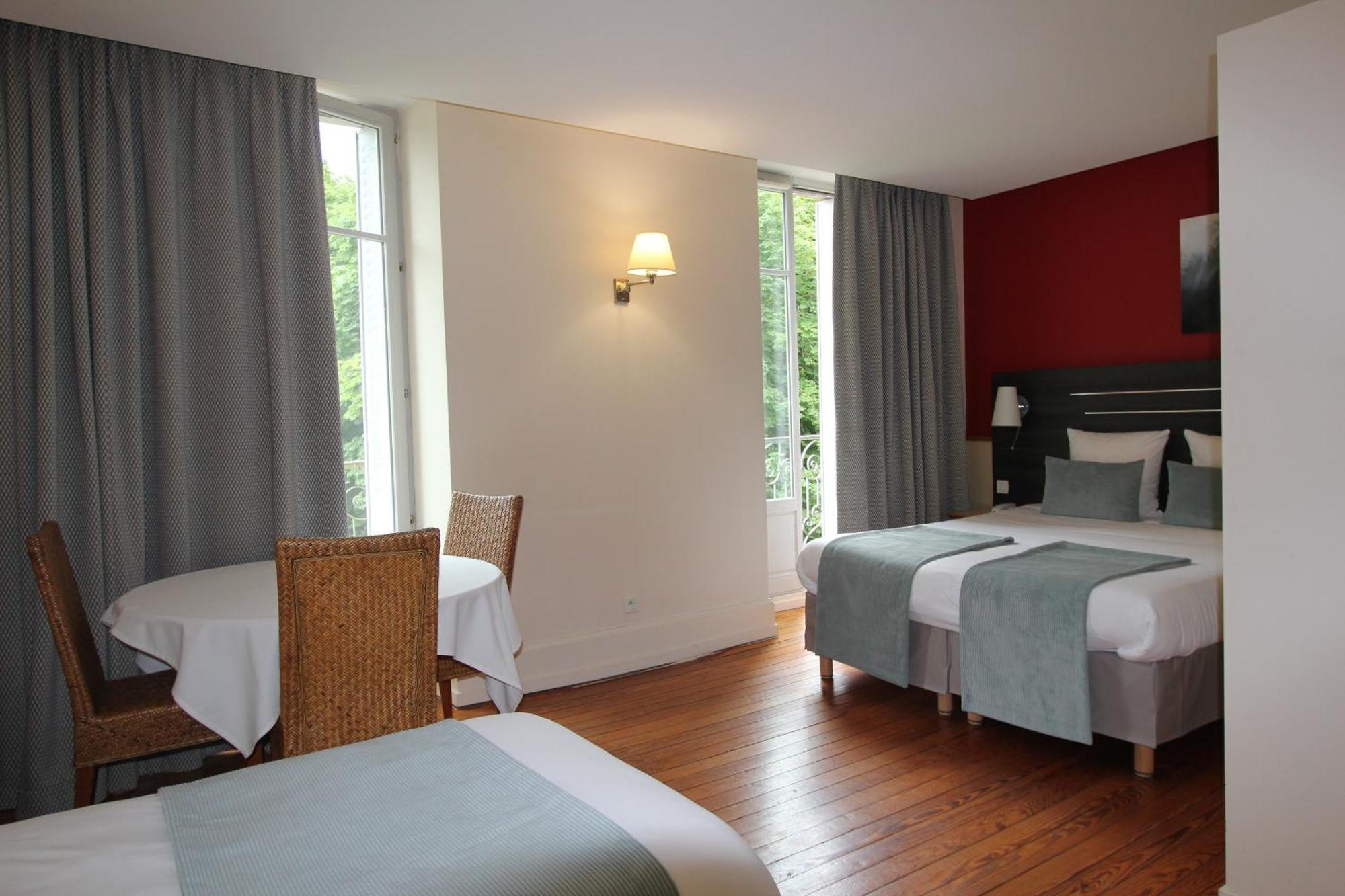 Hotel Cerise - Les Sources Luxeuil-Les-Bains Zewnętrze zdjęcie