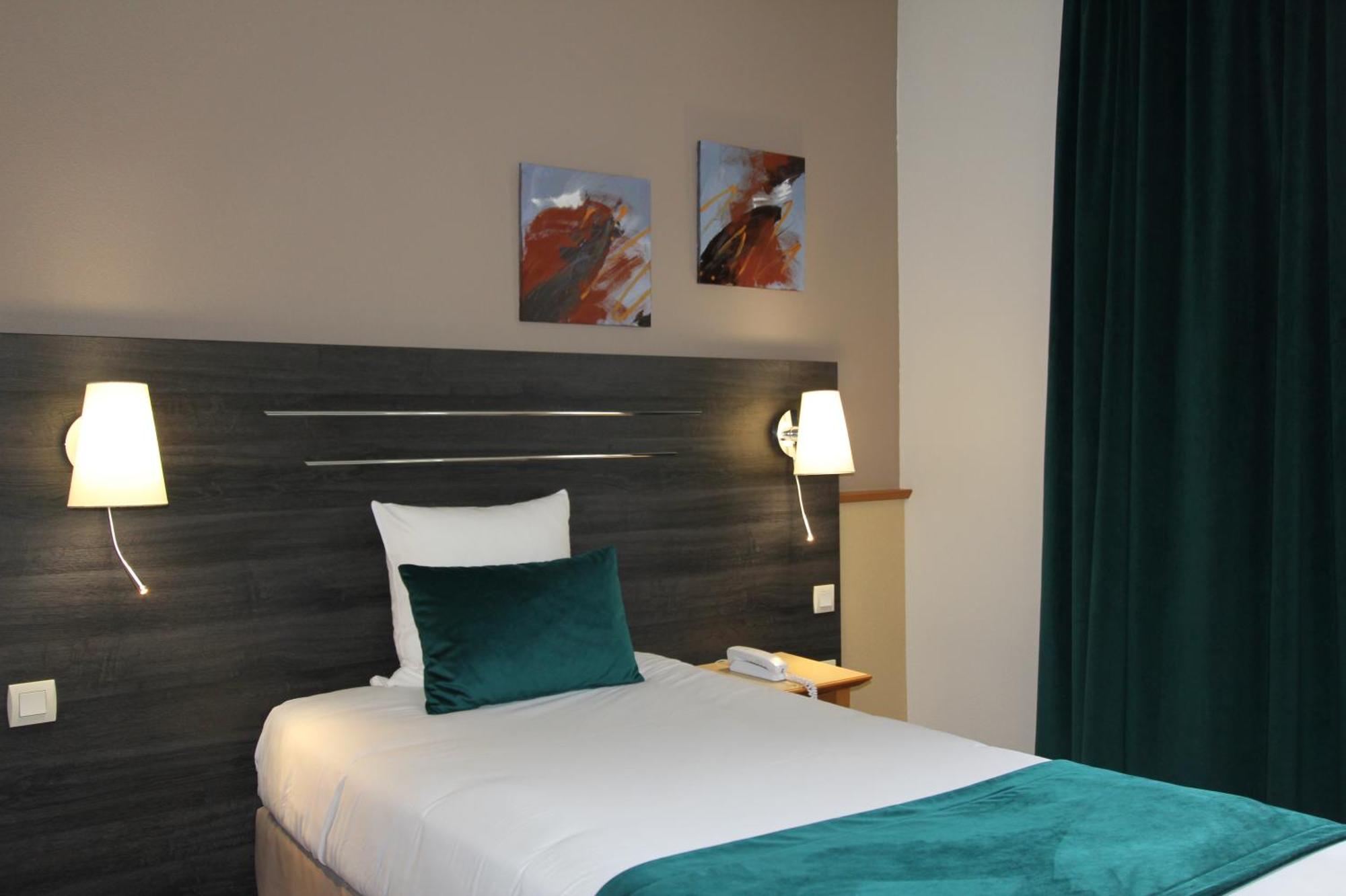 Hotel Cerise - Les Sources Luxeuil-Les-Bains Zewnętrze zdjęcie